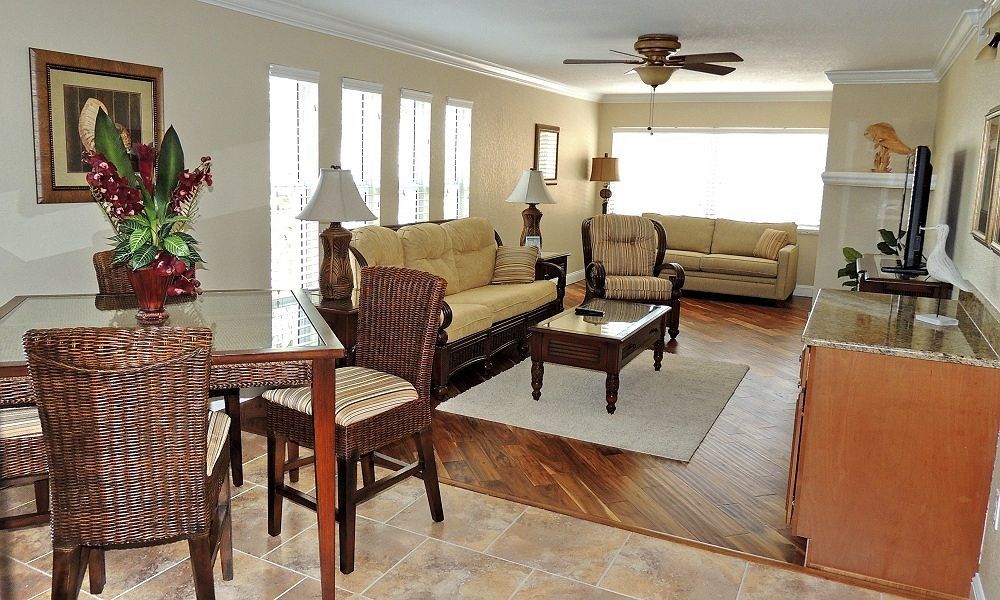 Westwinds Waterfront Resort St. Pete Beach Extérieur photo